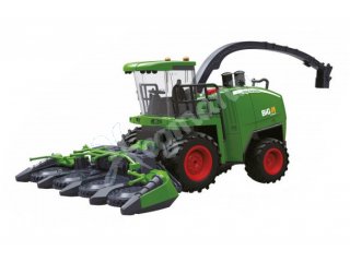 RC FeldhÃ¤cksler mit Maisgebi