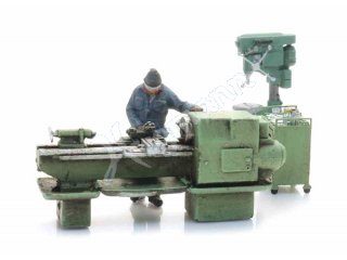 ARTITEC 322047 Metallbearbeitungsmaschinen mit Figur Maßstab Z
