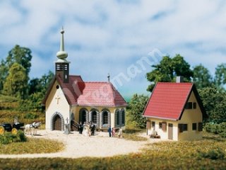 AUHAGEN 14461 Dorfkirche mit Pfarrhaus
