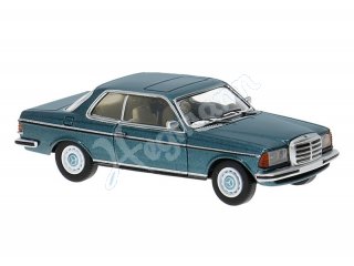 Mercedes-Benz C123 in petrol 