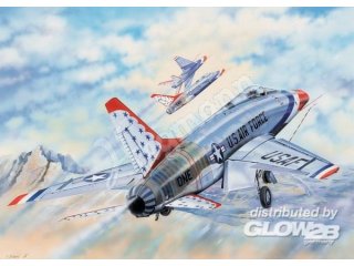 Trumpeter 03222 F-100D in Thunderbirds livery