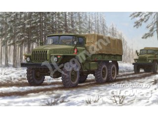 Trumpeter 01012 Russian URAL-4320 Truck