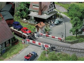 FALLER 120172 Beschrankter Bahnübergang