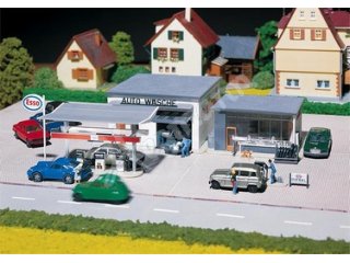 FALLER 130296 Tankstelle mit Waschhalle