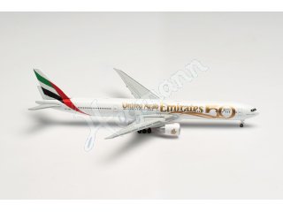 HERPA 536219 1:500 B777-300ER Emirates UAE 50th