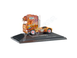 Miniatur-LKW im Modellbahn-Maßstab H0 1:87