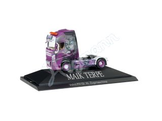 Miniatur-LKW im Modellbahn-Maßstab H0 1:87