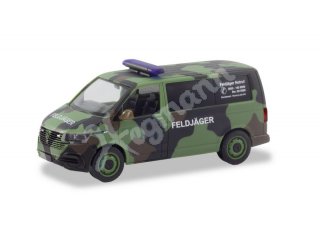 VW T 6.1 Bus Feldj&auml;ger fleckt