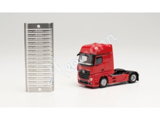 HERPA 055291 H0 1:87 ZB SSS gelocht LKW, MB Actros