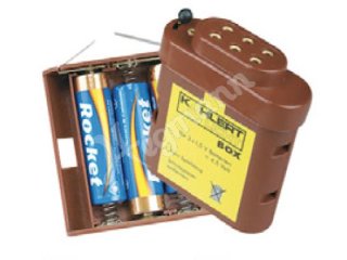 KAHLERT Batteriebox für 3 handelsübliche 1,5V Batterien welche zusammen eine Spannung von 4,5 V erreichen