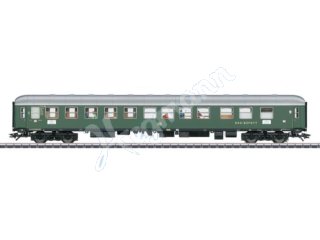 Märklin W43940.001 Personenwagen im Maßstab H0 1:87 - Sonderverkauf 2021 mit 10 Preiser-Figuren