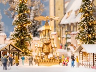 Weihnachtsmarkt-Pyramide