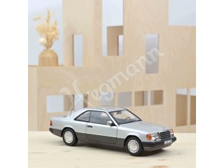 NOREV 183880 im Maßstab 1:18