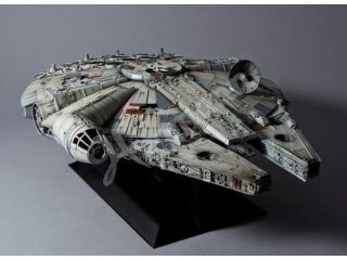 Exklusiv bei Revell: BANDAI STAR WARS Millennium Falcon Perfect Grade / Revell 01206