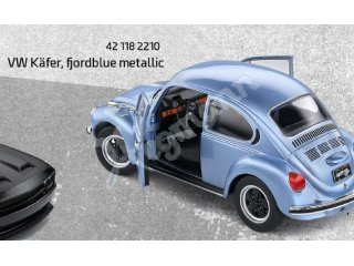 SOLIDO 421182210 1:18 VW Beetle 1303, fjordblue metallic, Die-cast, Fensterkarton mit Kunststoffsockel