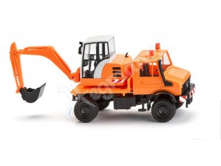 Unimog mit Bagger -